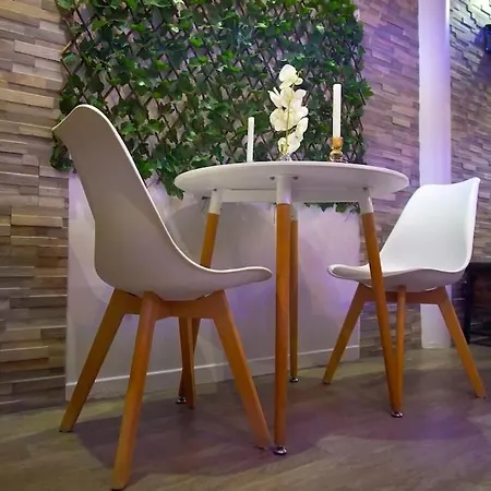 Avec Jacuzzi Privatif-golden Jacuzzi Διαμέρισμα Leguevin